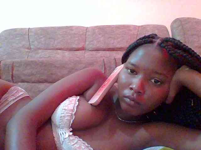Hornyqueen4 webcam