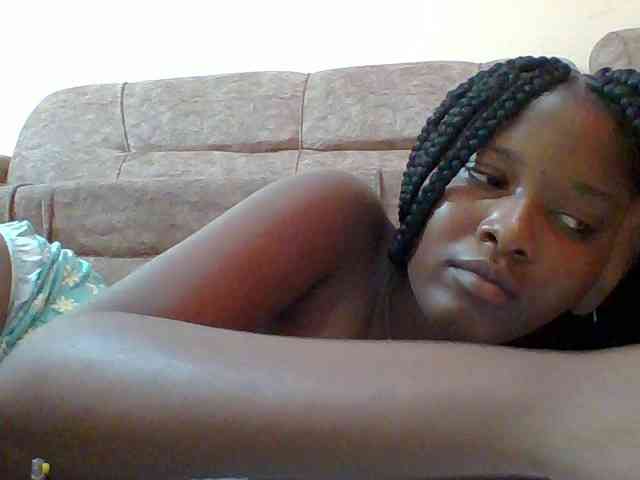 Hornyqueen4 webcam
