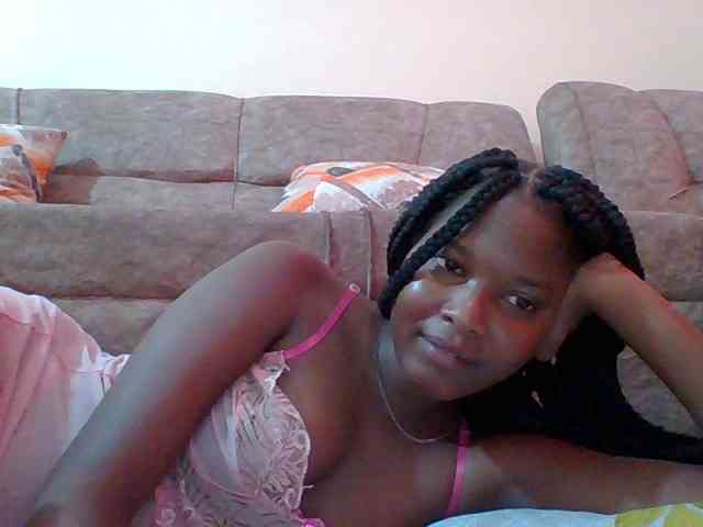 Hornyqueen4 webcam