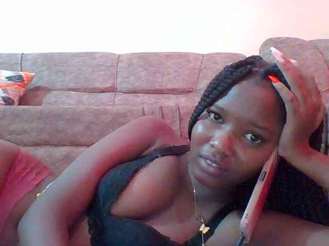 Hornyqueen4 webcam