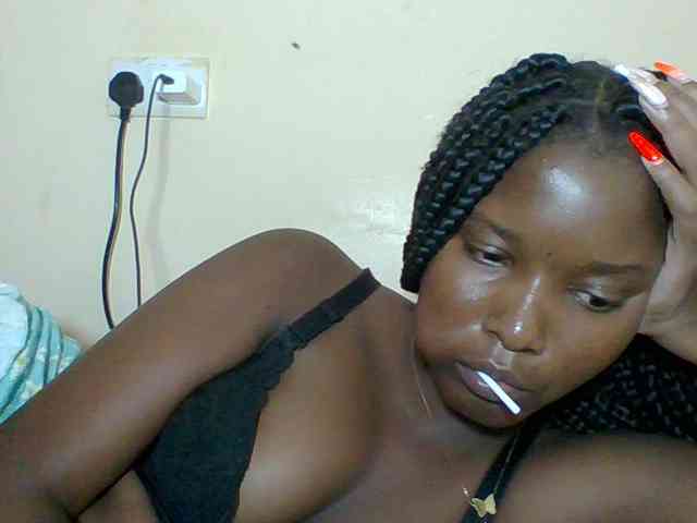Hornyqueen4 webcam