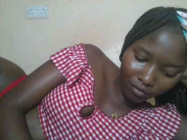 Hornyqueen4 webcam