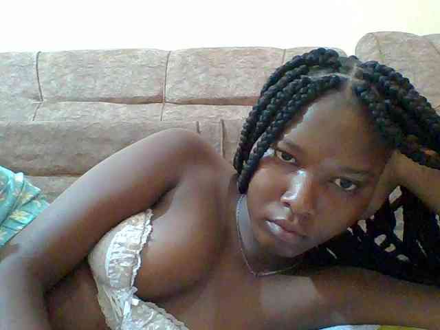 Hornyqueen4 webcam
