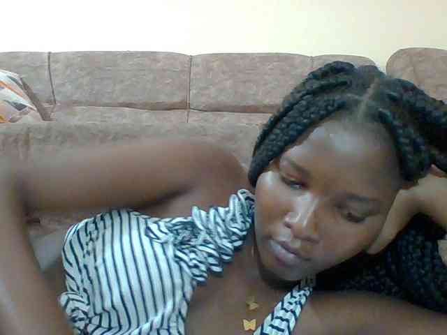 Hornyqueen4 webcam