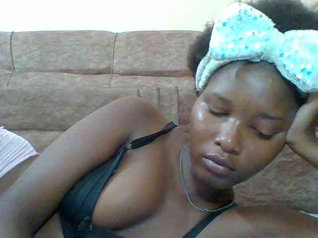 Hornyqueen4 webcam