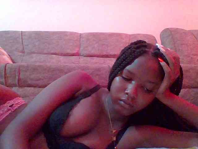 Hornyqueen4 webcam