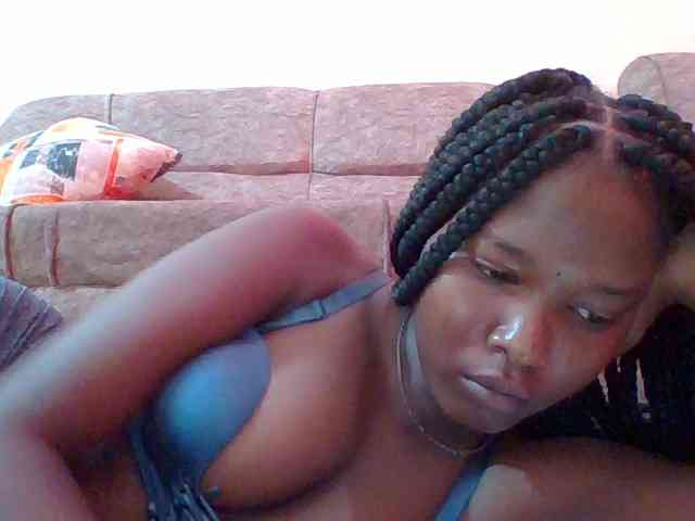 Hornyqueen4 webcam