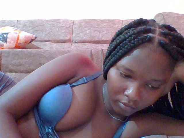 Hornyqueen4 webcam