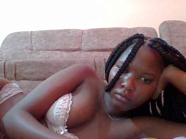 Hornyqueen4 webcam