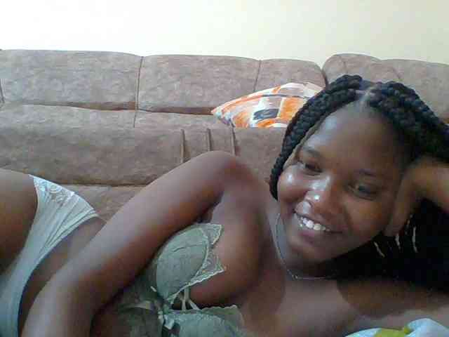 Hornyqueen4 webcam