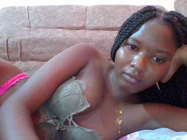 Hornyqueen4 webcam