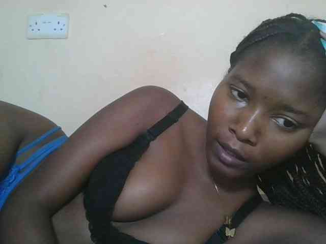 Hornyqueen4 webcam