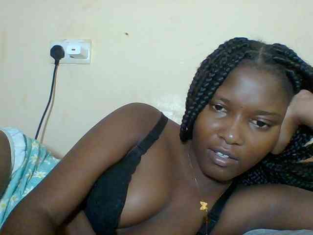 Hornyqueen4 webcam