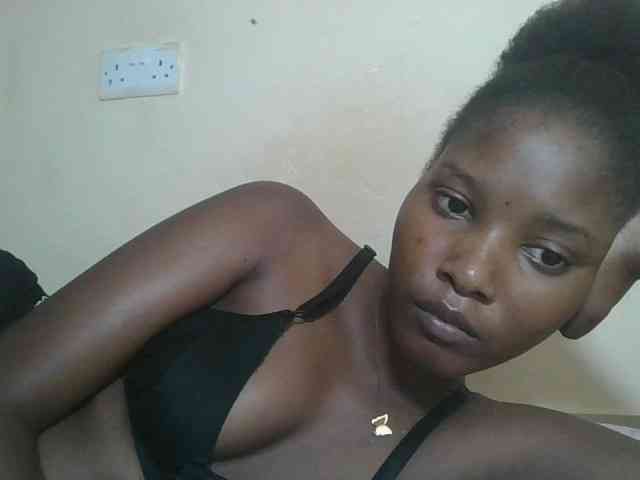 Hornyqueen4 Live Webcam on BongaCams