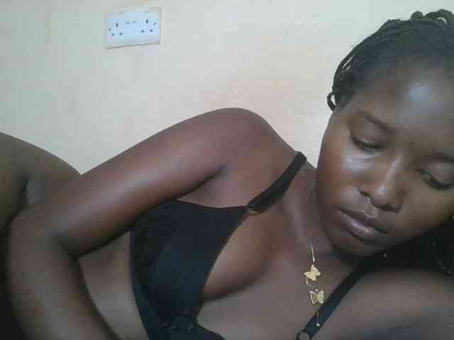 Hornyqueen4 webcam