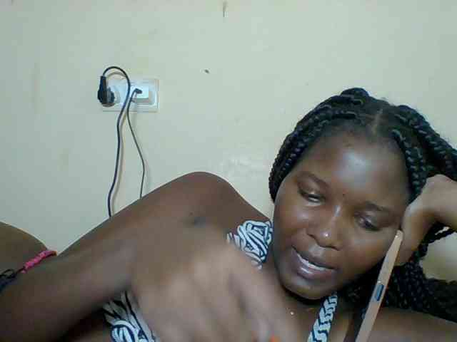 Hornyqueen4 webcam