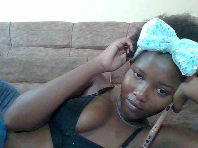 Hornyqueen4 webcam