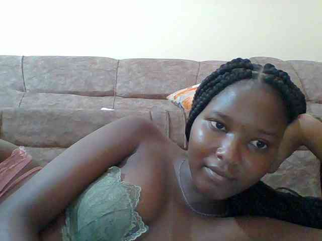 Hornyqueen4 webcam
