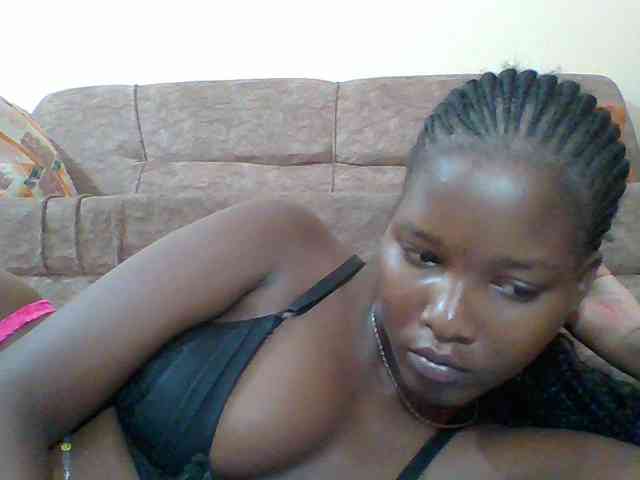 Hornyqueen4 webcam