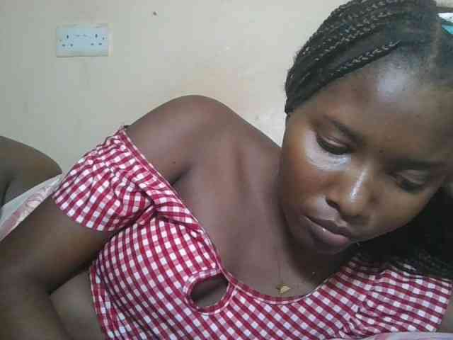 Hornyqueen4 webcam