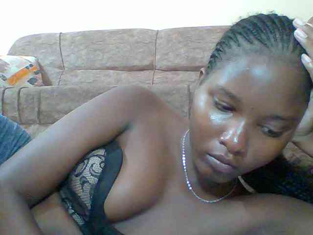 Hornyqueen4 webcam