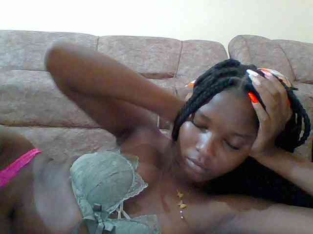 Hornyqueen4 webcam