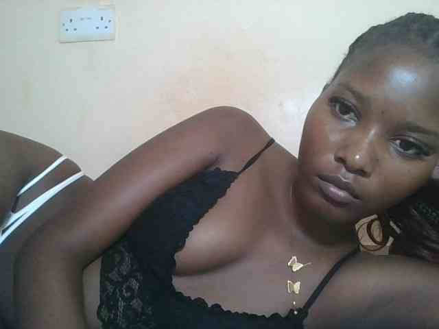 Hornyqueen4