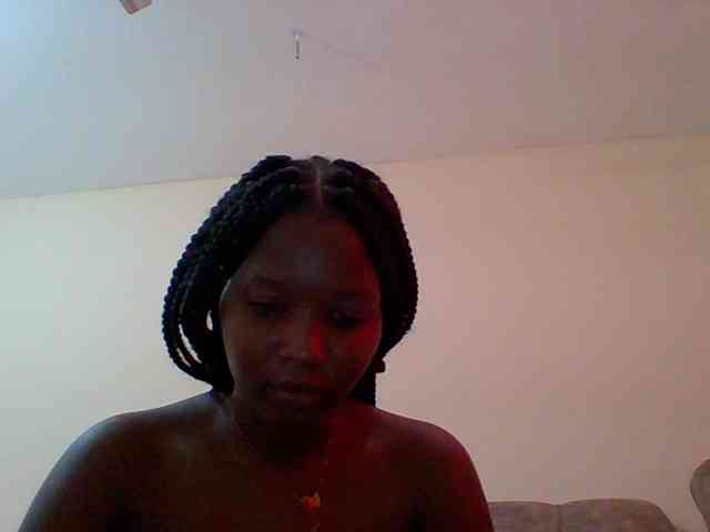 Hornyqueen4 webcam