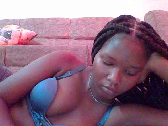 Hornyqueen4 webcam