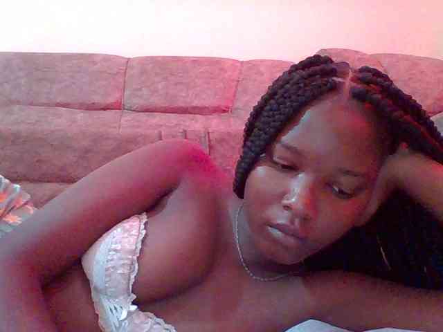 Hornyqueen4 webcam