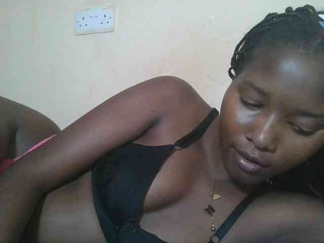 Hornyqueen4 webcam
