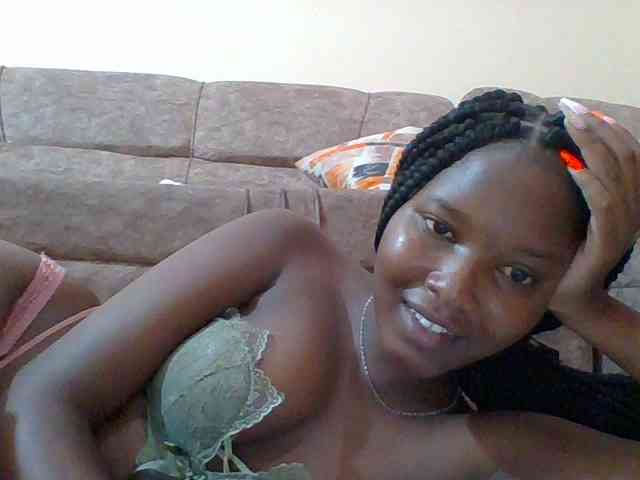 Hornyqueen4 webcam