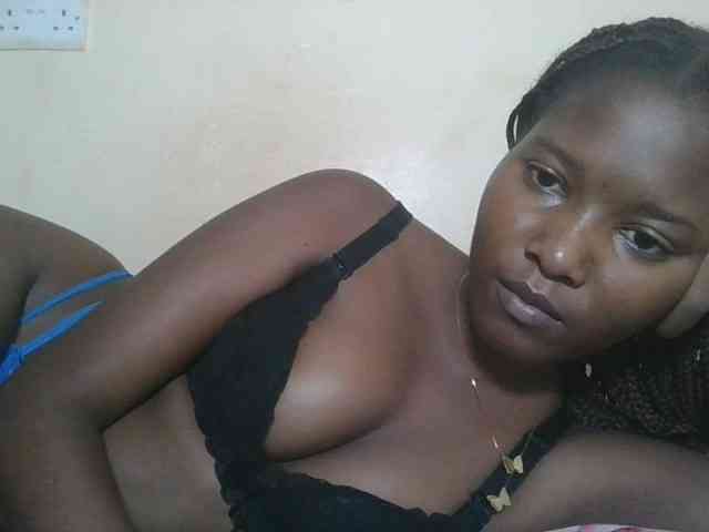 Hornyqueen4 webcam