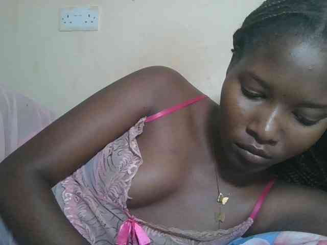 Hornyqueen4 webcam