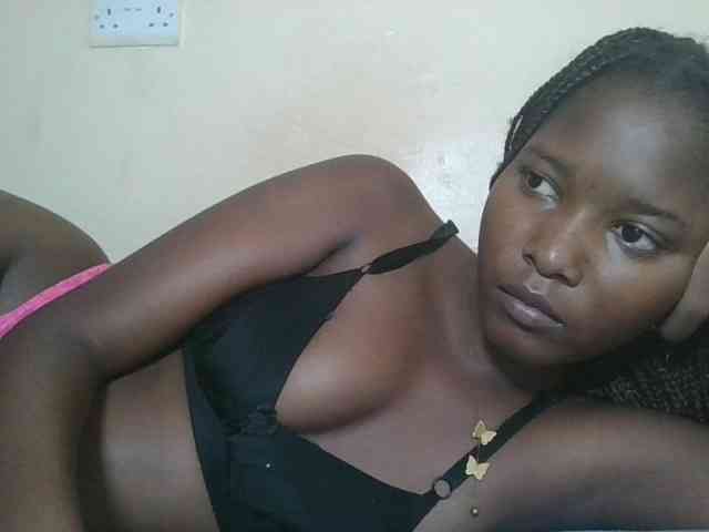 Hornyqueen4 webcam