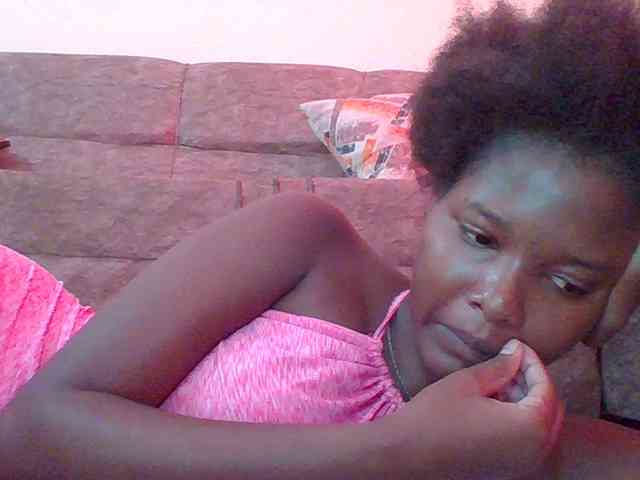 Hornyqueen4 webcam