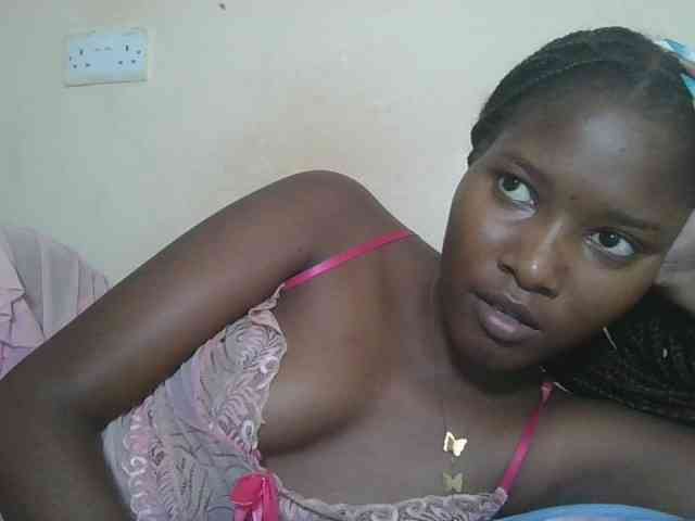 Hornyqueen4 webcam