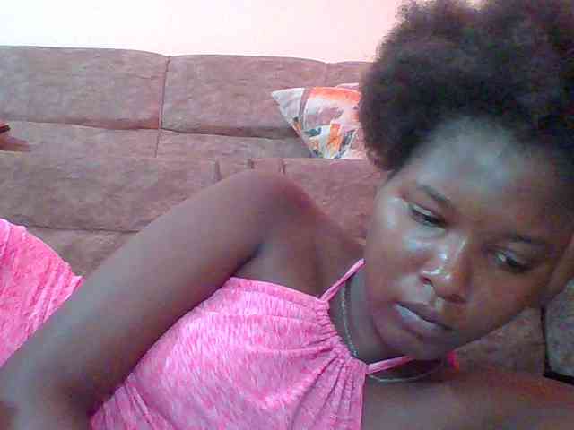 Hornyqueen4 webcam