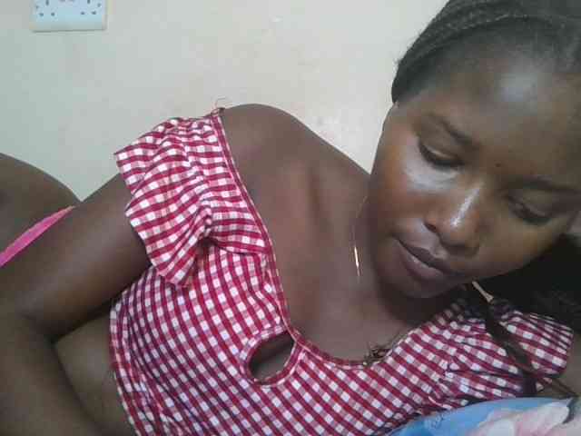 Hornyqueen4 webcam