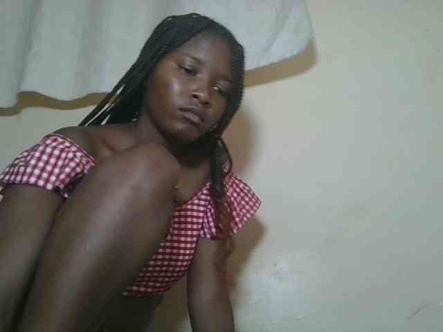 Hornyqueen4 webcam