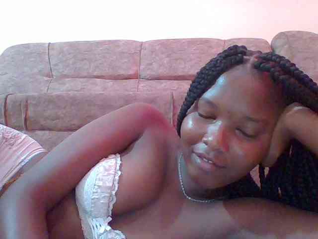 Hornyqueen4 webcam