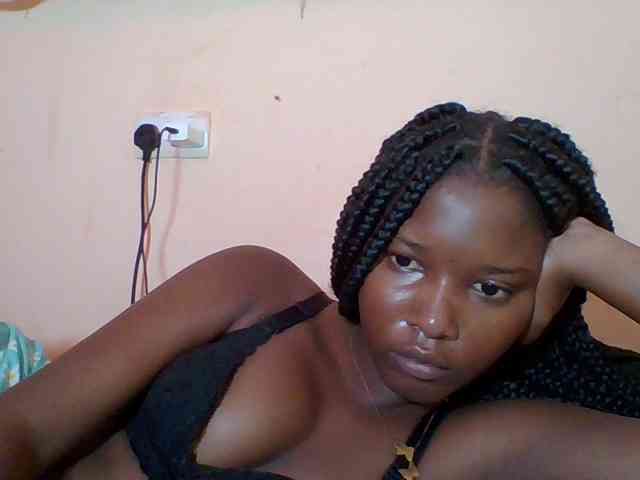 Hornyqueen4 webcam