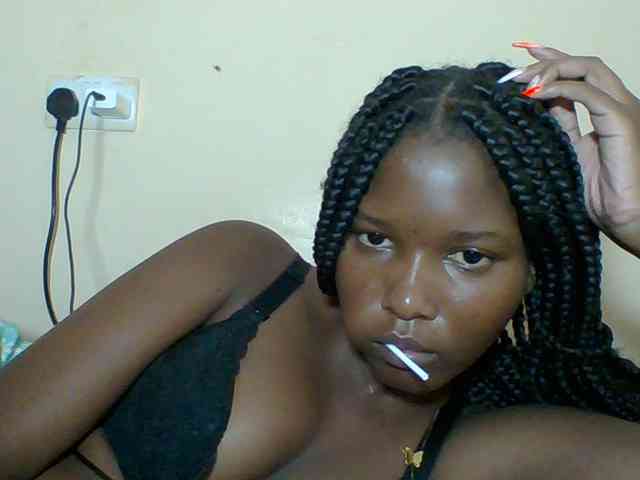 Hornyqueen4 webcam