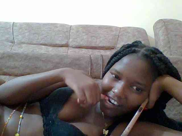 Hornyqueen4 webcam