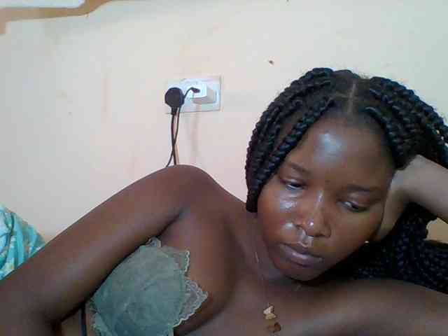 Hornyqueen4 webcam