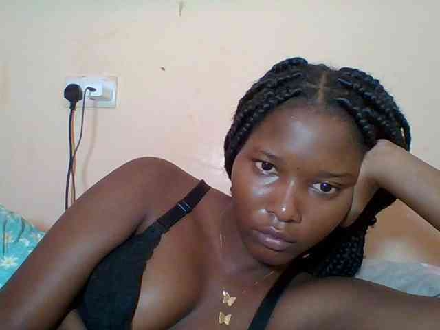 Hornyqueen4 webcam