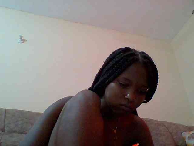 Hornyqueen4 webcam