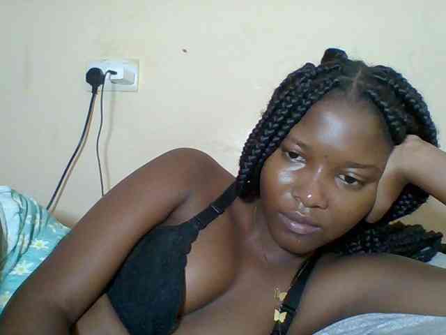 Hornyqueen4 webcam