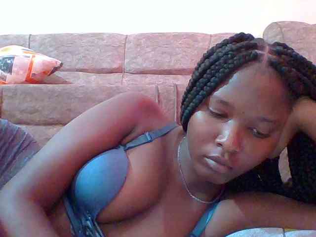 Hornyqueen4 webcam