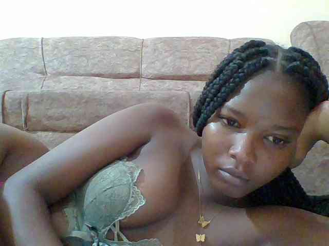 Hornyqueen4 webcam